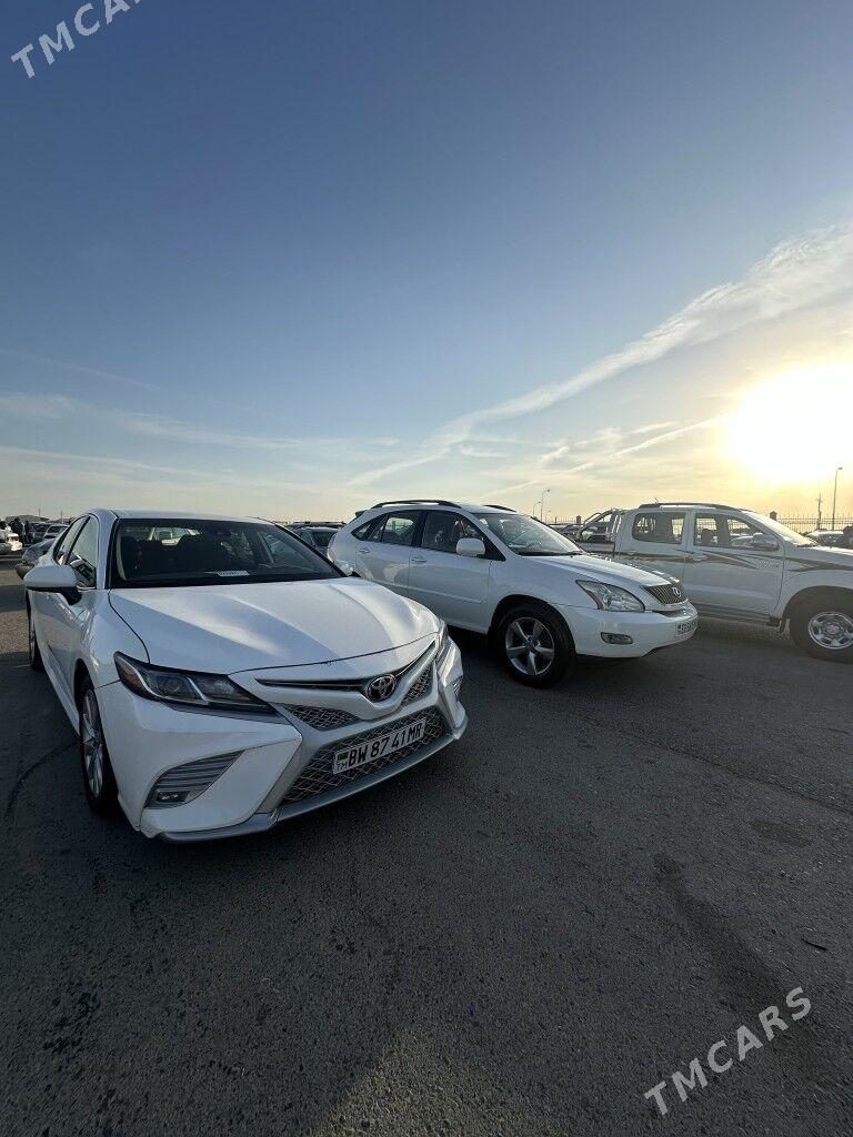 Toyota Camry 2019 - 285 000 TMT - Мары - img 8