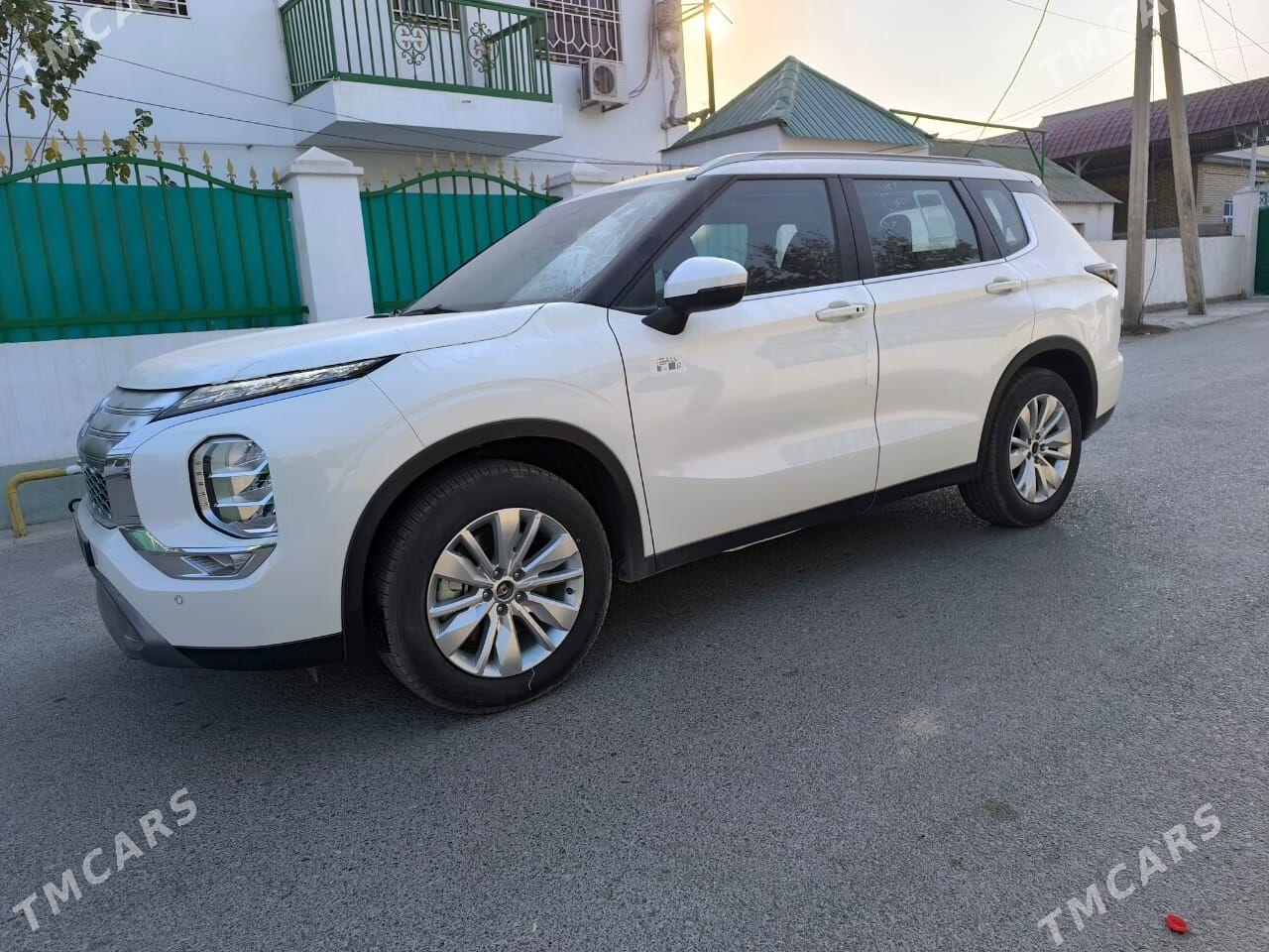 Mitsubishi Outlander 2025 - 465 000 TMT - Ашхабад - img 3