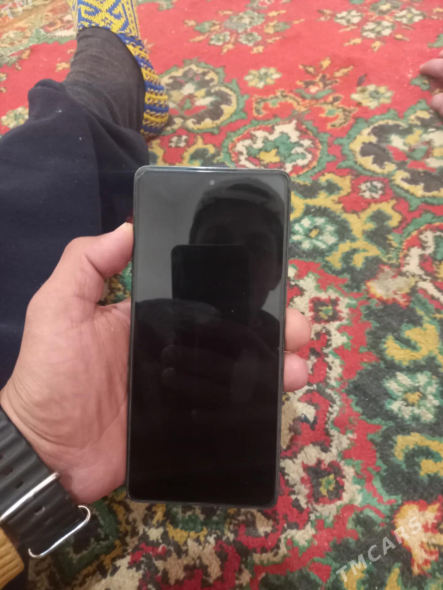 tekno camon 30 - Gypjak - img 2