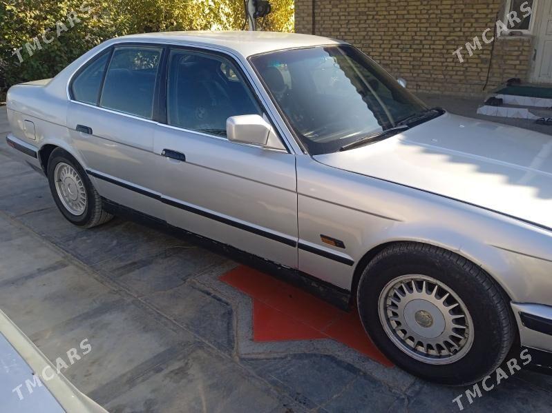 BMW 535 1990 - 35 000 TMT - Мары - img 4
