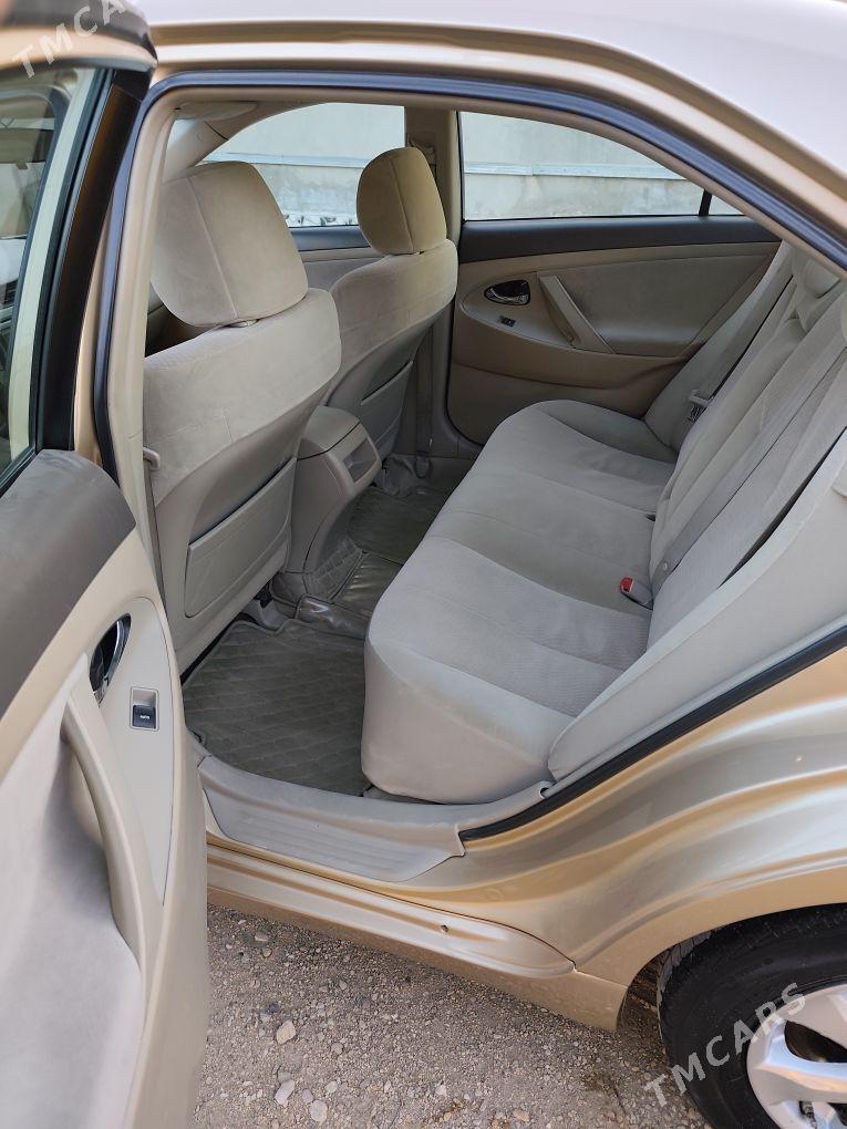 Toyota Camry 2010 - 170 000 TMT - Балканабат - img 2