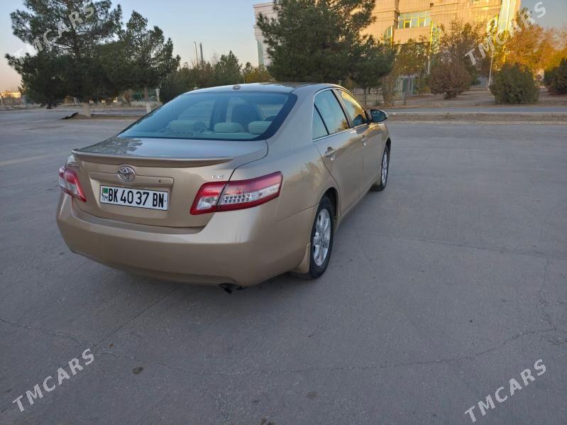 Toyota Camry 2010 - 170 000 TMT - Балканабат - img 4