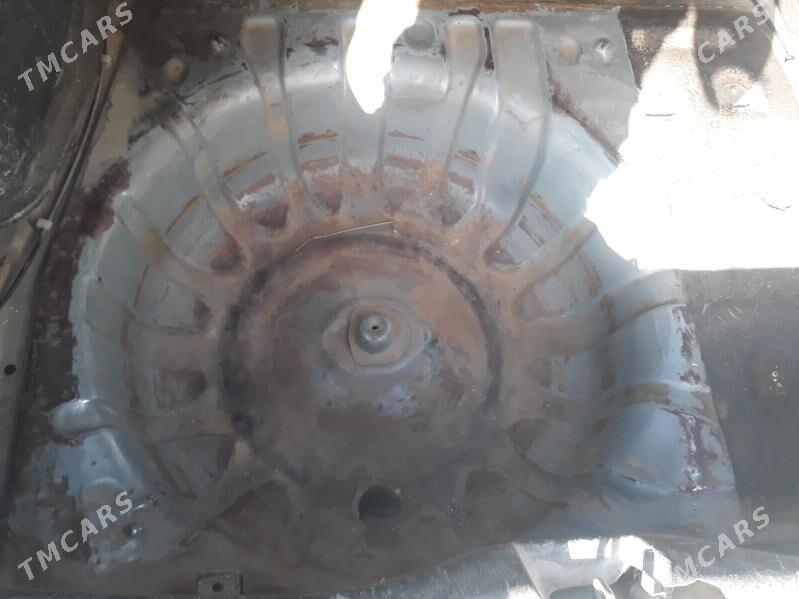 Mazda 323 1999 - 38 000 TMT - Çärjew - img 7