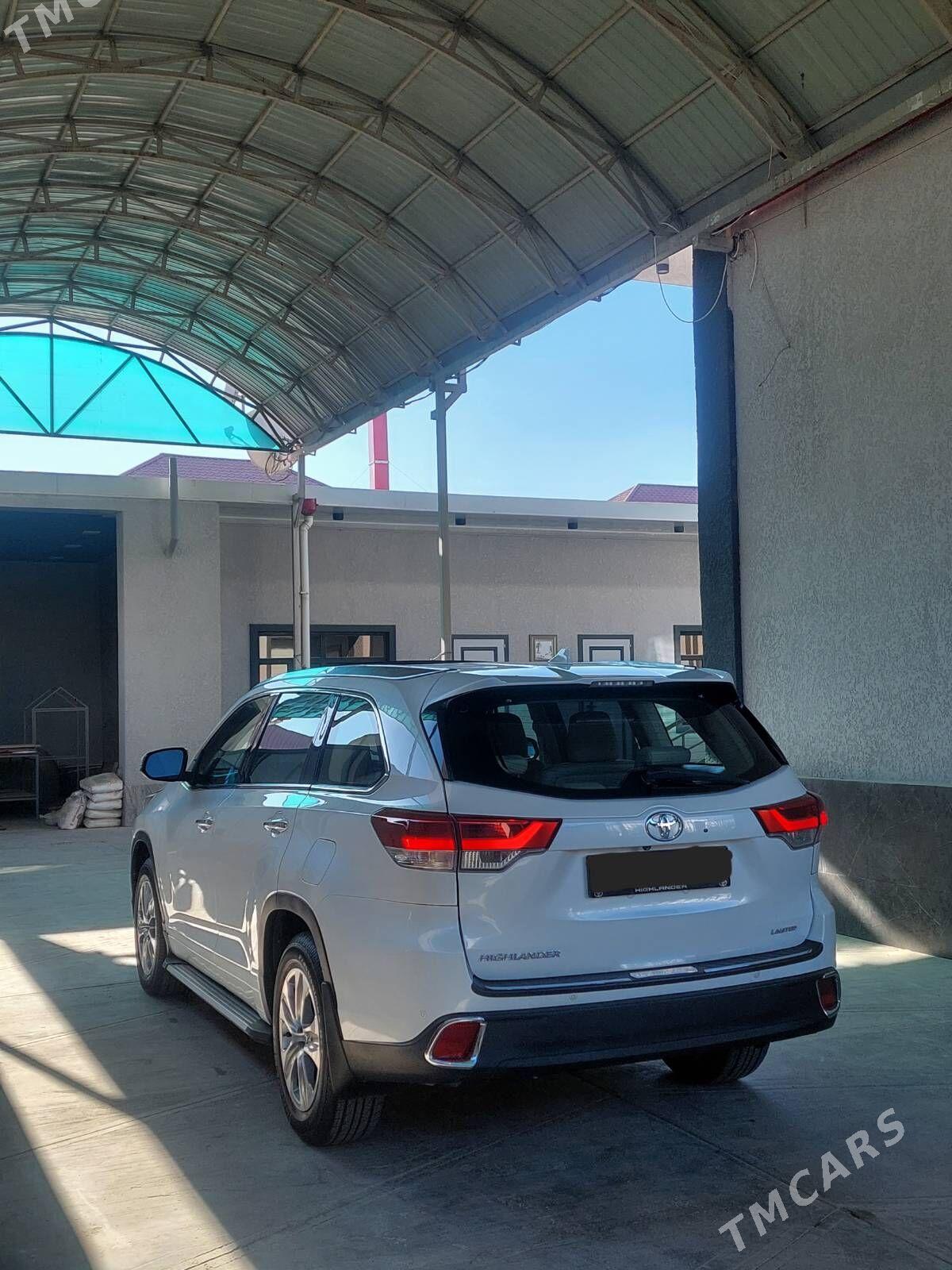 Toyota Highlander 2015 - 400 000 TMT - Aşgabat - img 5