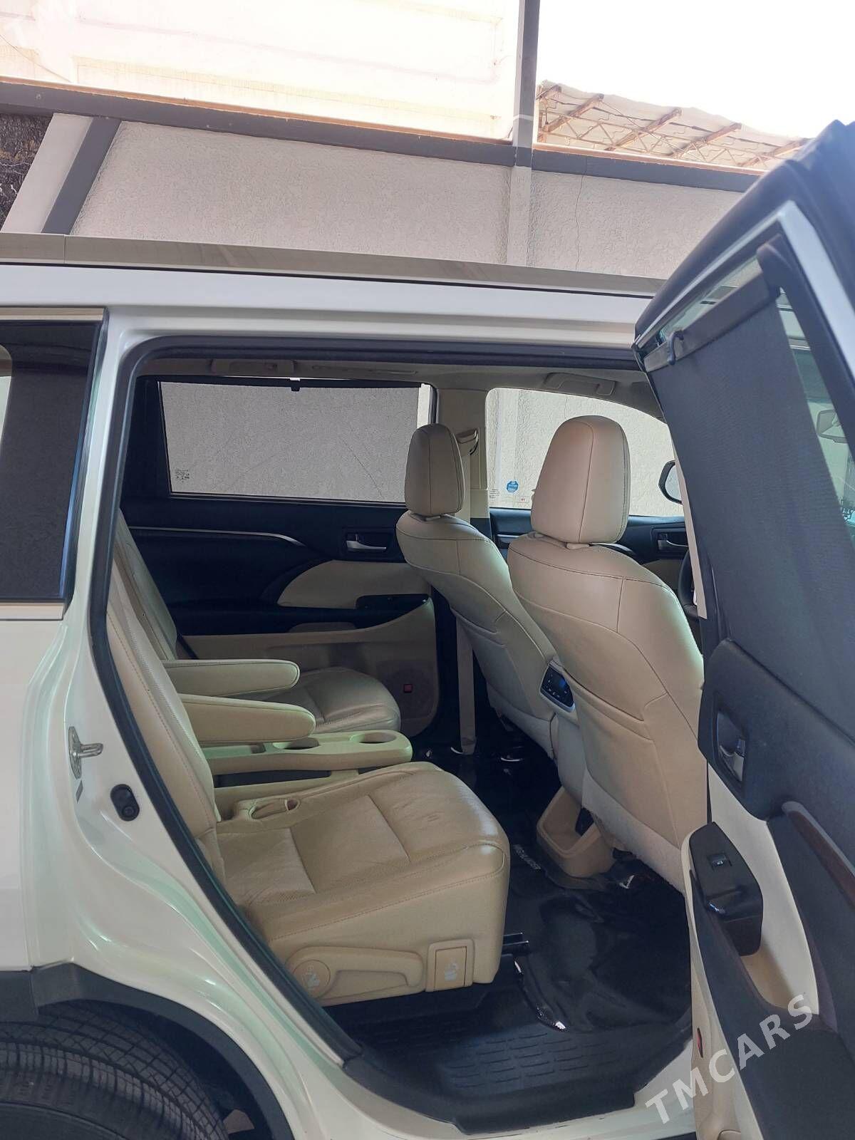 Toyota Highlander 2015 - 400 000 TMT - Aşgabat - img 8