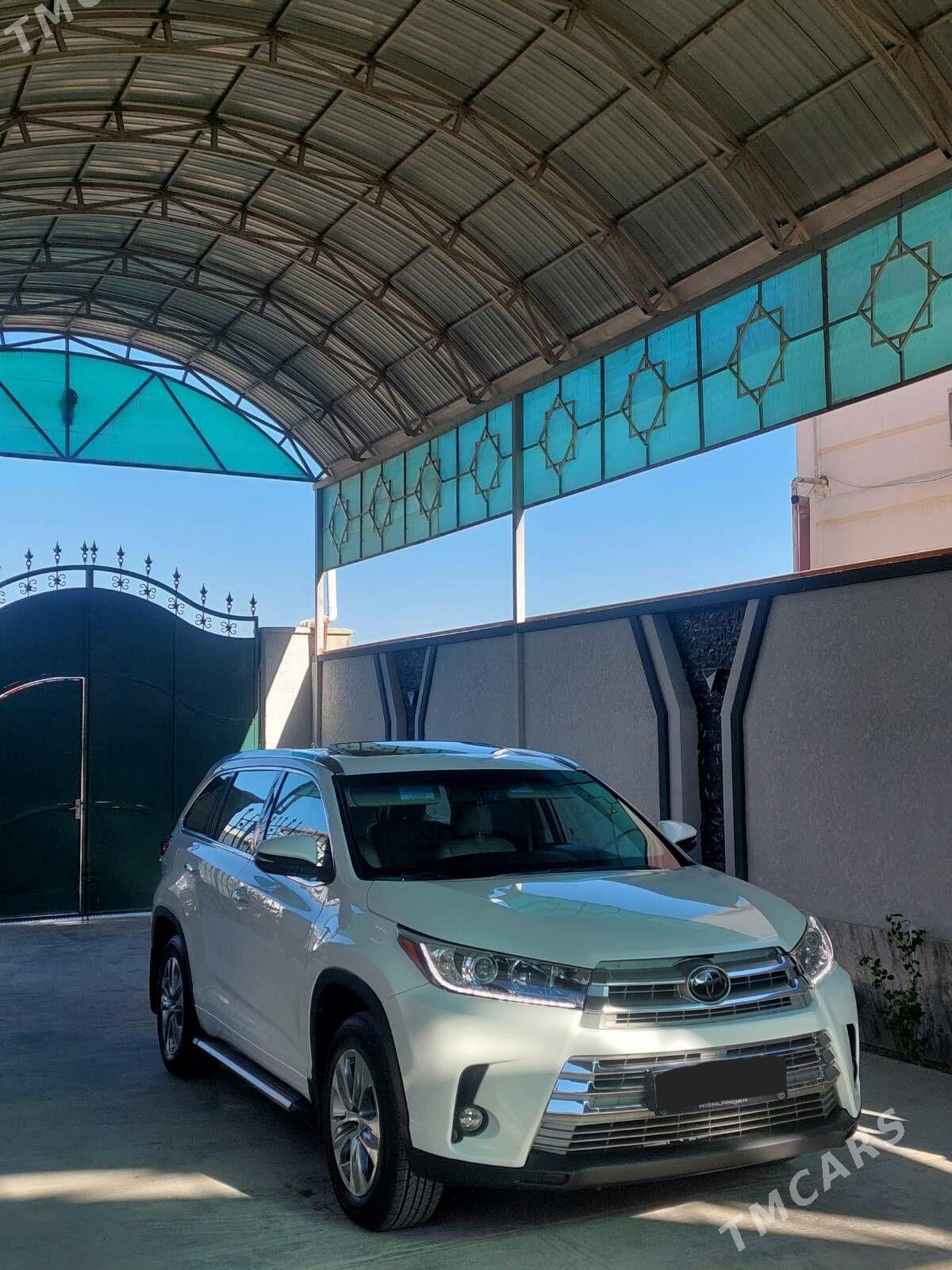 Toyota Highlander 2015 - 400 000 TMT - Aşgabat - img 3