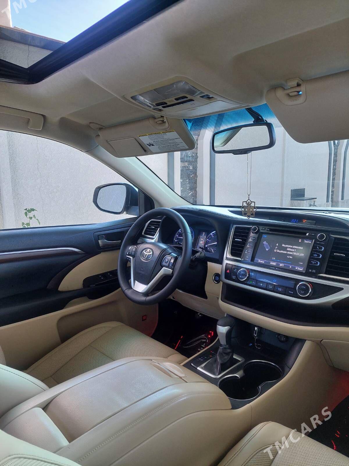 Toyota Highlander 2015 - 400 000 TMT - Aşgabat - img 7