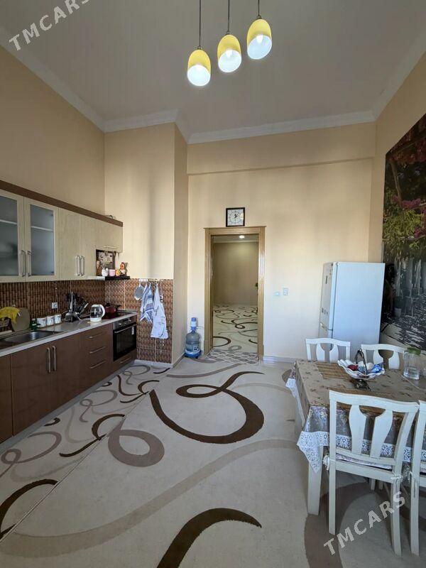 Чехова Элитка 4 ком arzan - Aşgabat - img 1