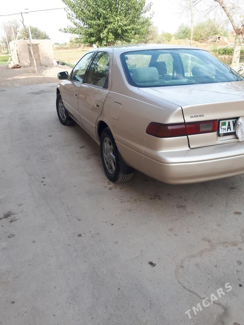 Toyota Camry 1997 - 132 000 TMT - Гурбансолтан Едже - img 4