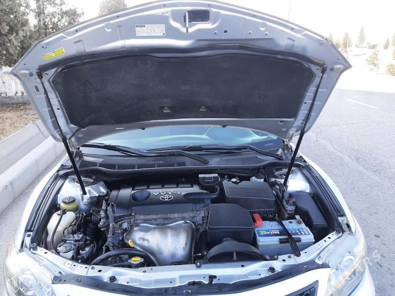 Toyota Camry 2010 - 225 000 TMT - Дашогуз - img 6