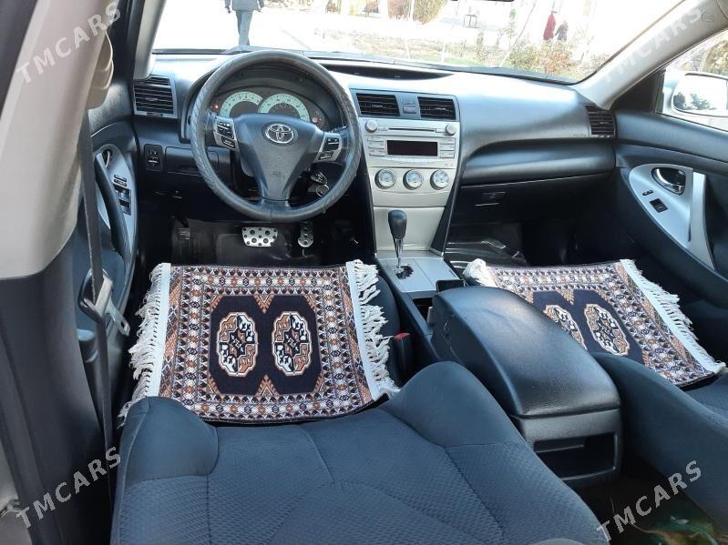 Toyota Camry 2010 - 225 000 TMT - Дашогуз - img 7