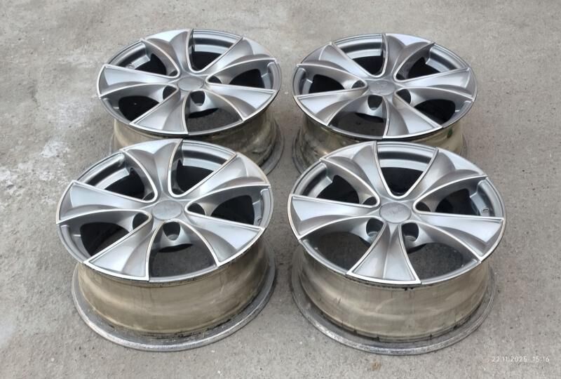 Diska 15 lik...Toyota 1 500 TMT - Мары - img 2