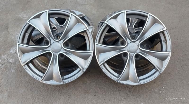 Diska 15 lik...Toyota 1 500 TMT - Мары - img 1