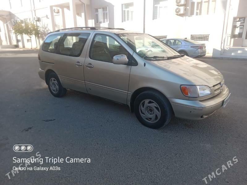 Toyota Sienna 2000 - 140 000 TMT - Мары - img 3