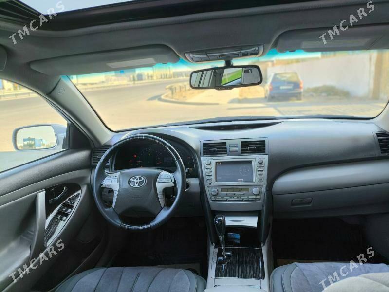 Toyota Camry 2011 - 240 000 TMT - Мары - img 4