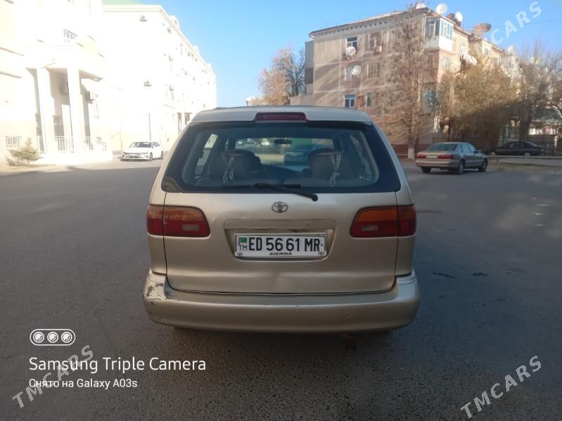 Toyota Sienna 2000 - 140 000 TMT - Мары - img 5