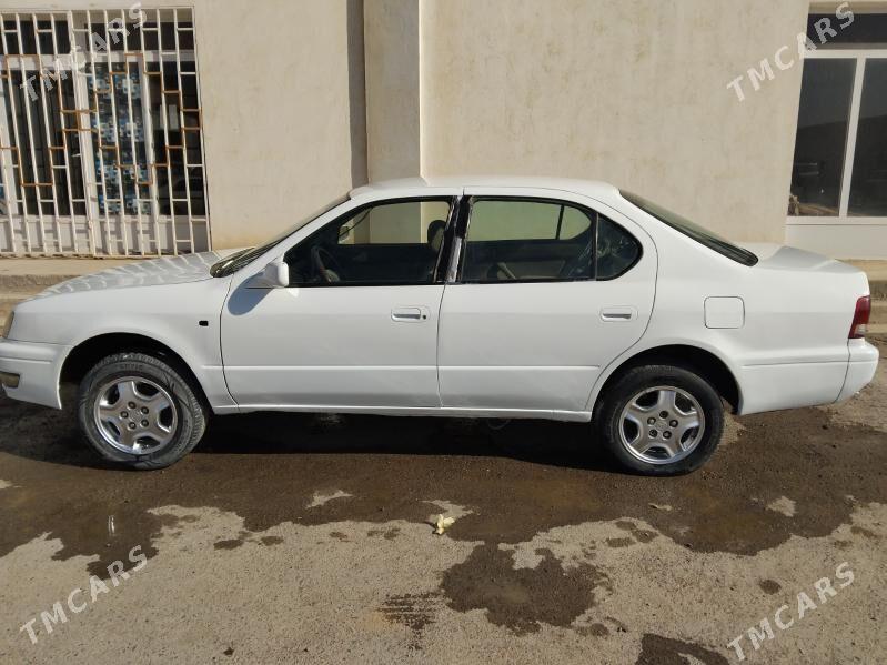 Toyota Camry 1995 - 40 000 TMT - Теджен - img 8