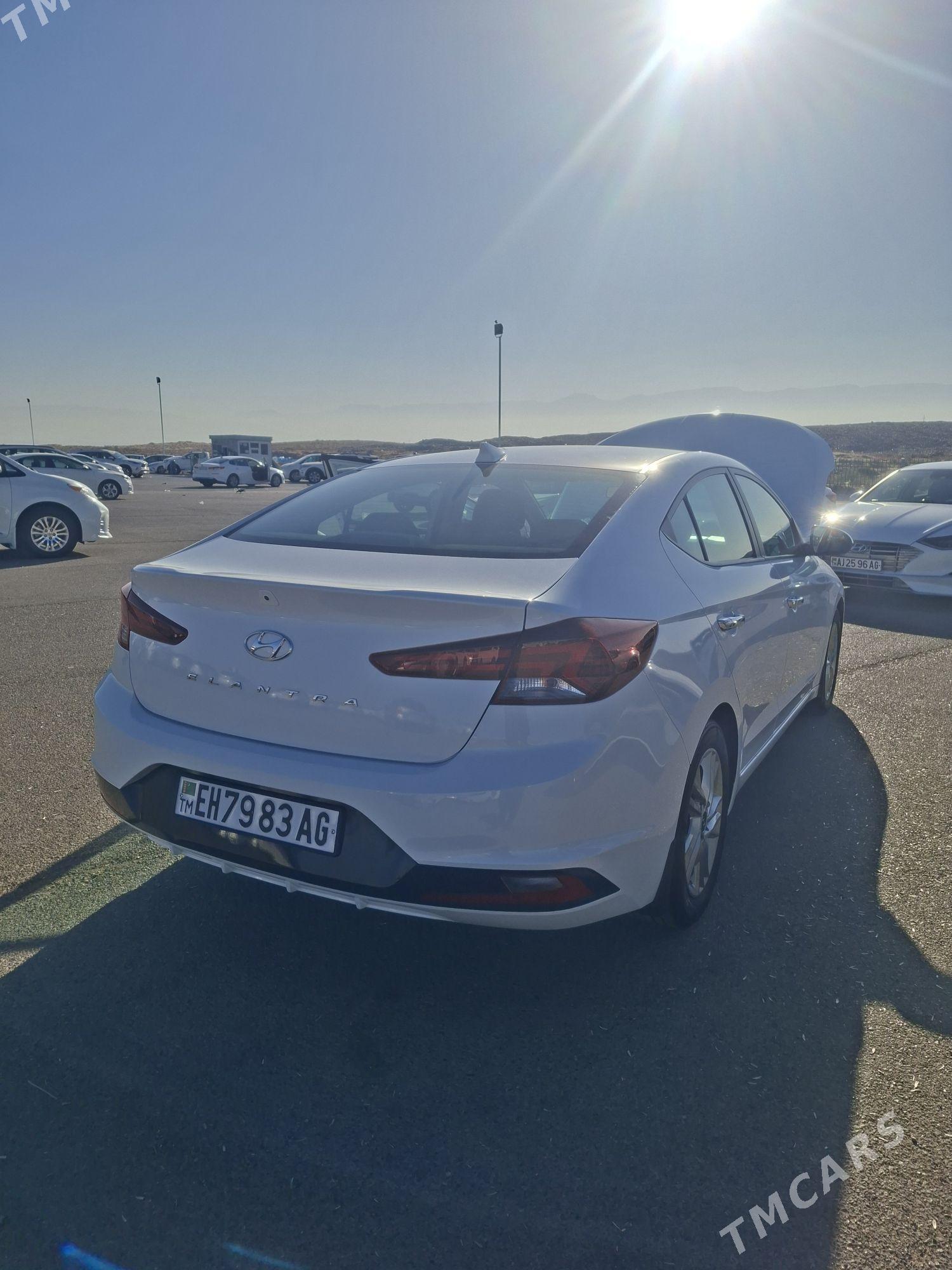 Hyundai Elantra 2020 - 230 000 TMT - Ашхабад - img 4