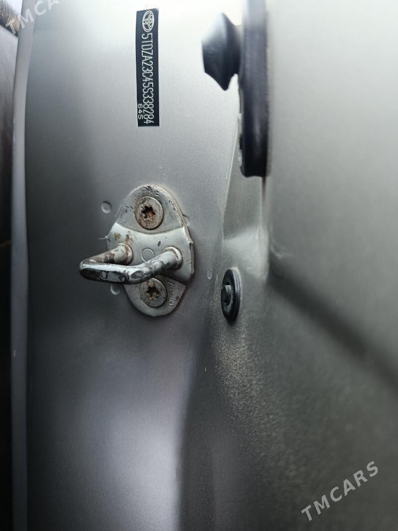 Toyota Sienna 2005 - 240 000 TMT - Daşoguz - img 4