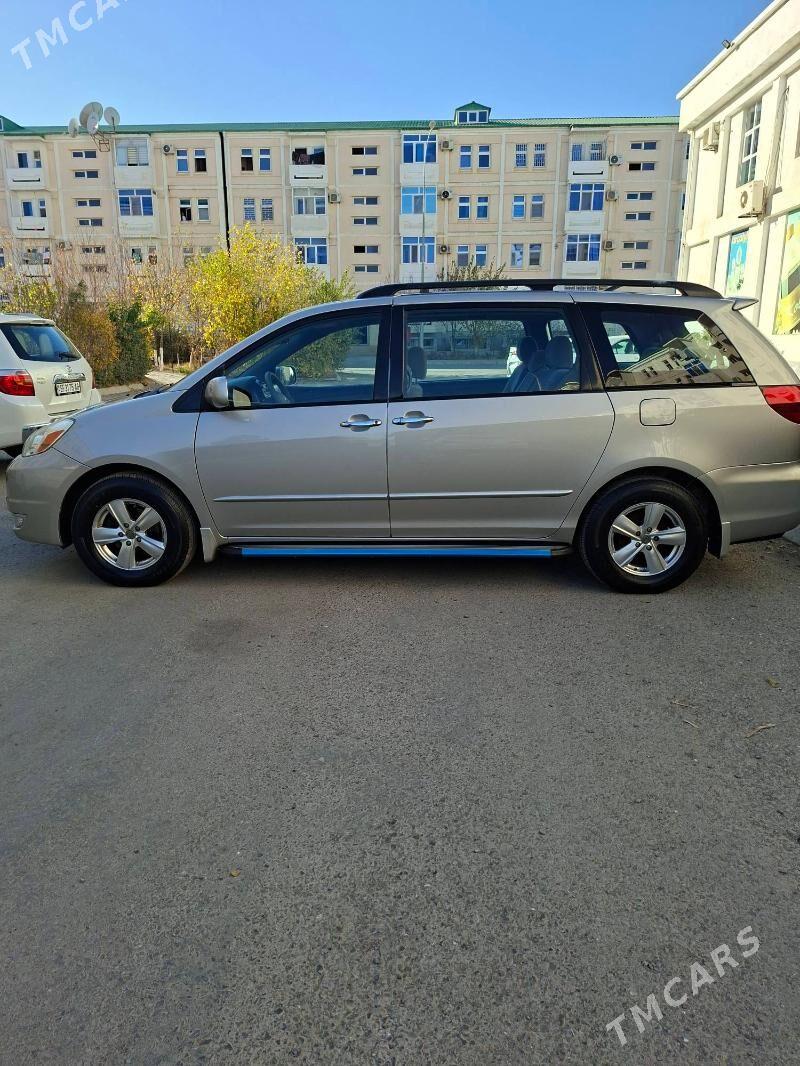 Toyota Sienna 2005 - 258 000 TMT - Бузмеин ГРЭС - img 4