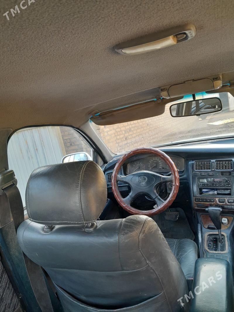 Toyota Camry 1995 - 54 000 TMT - Мары - img 3
