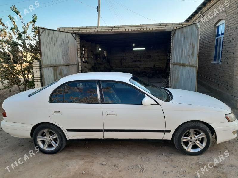 Toyota Camry 1995 - 54 000 TMT - Мары - img 8