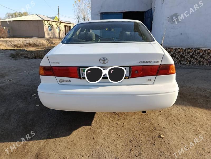 Toyota Camry 1998 - 130 000 TMT - Губадаг - img 2