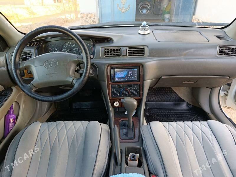 Toyota Camry 1998 - 130 000 TMT - Губадаг - img 7