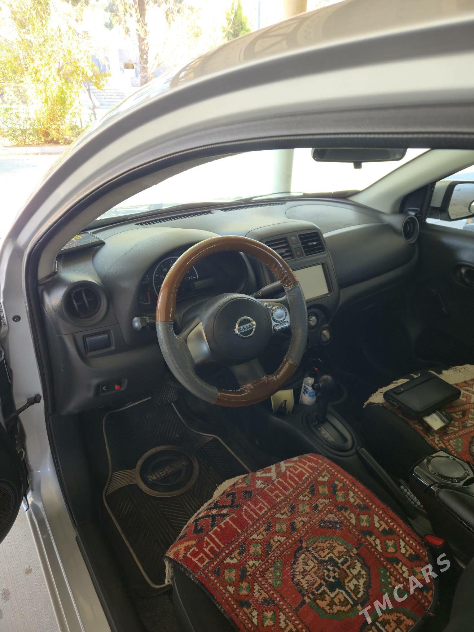 Nissan Versa 2014 - 125 000 TMT - Кëши - img 5