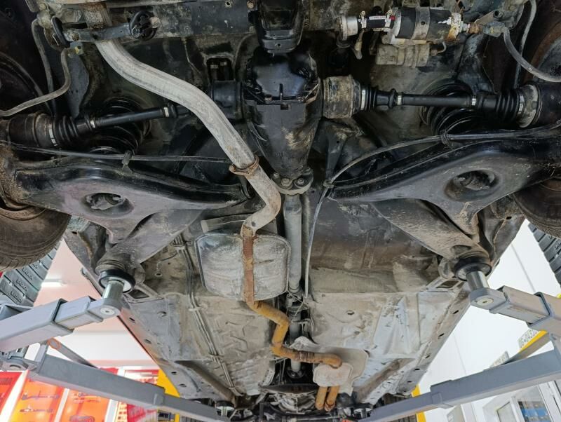 Mercedes-Benz 230E 1983 - 127 000 TMT - Aşgabat - img 8