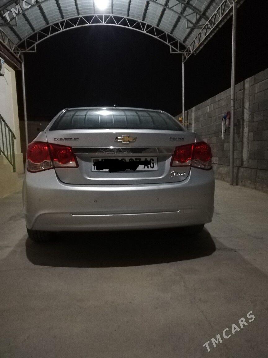 Chevrolet Cruze 2013 - 132 000 TMT - Бедев - img 3