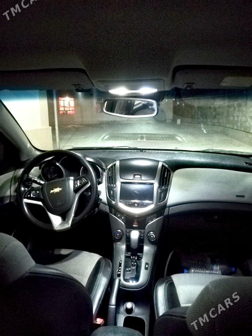 Chevrolet Cruze 2013 - 132 000 TMT - Бедев - img 6