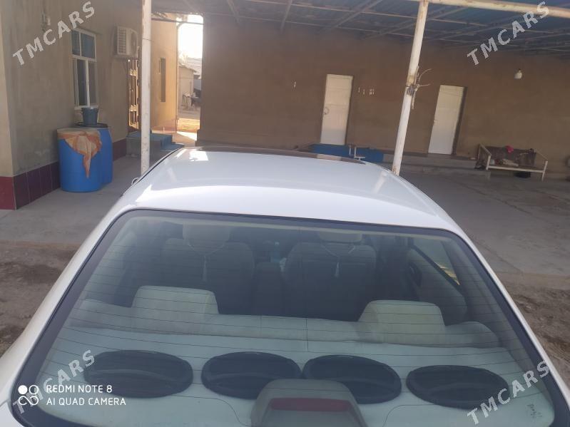 Toyota Avalon 1997 - 140 000 TMT - Бабадайхан - img 3