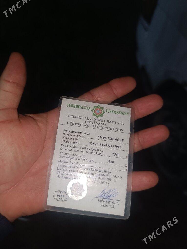 Toyota Hiace 2003 - 45 000 TMT - Мары - img 7