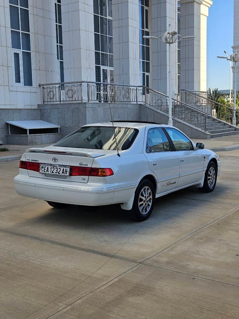 Toyota Camry 2000 - 240 000 TMT - Ялкым - img 5