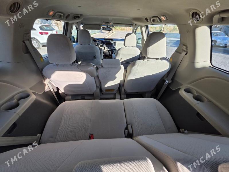 Toyota Sienna 2011 - 325 000 TMT - Бедев - img 6