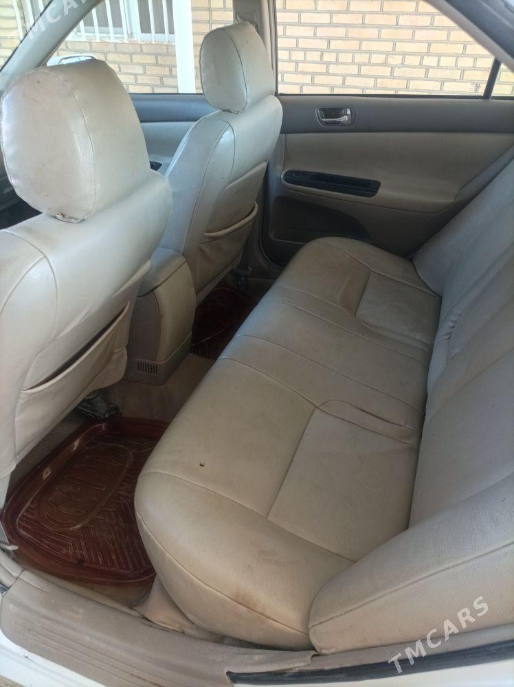 Toyota Camry 2005 - 165 000 TMT - Bäherden - img 4