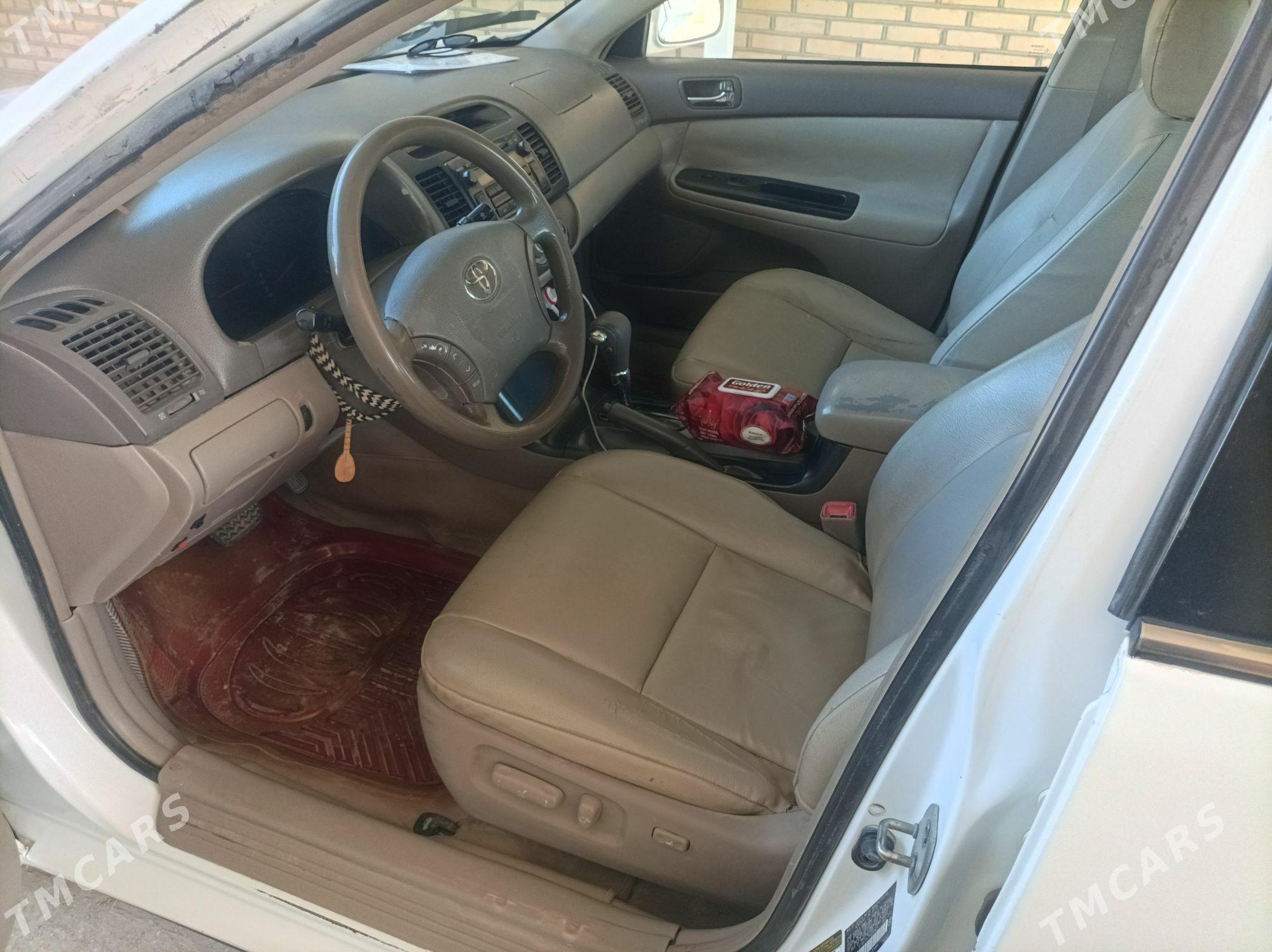 Toyota Camry 2005 - 165 000 TMT - Bäherden - img 2