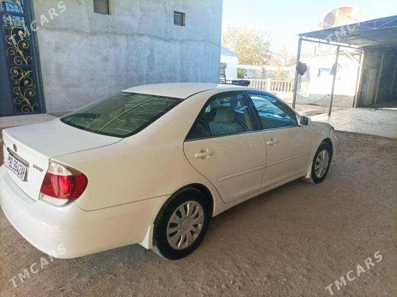 Toyota Camry 2005 - 165 000 TMT - Bäherden - img 7