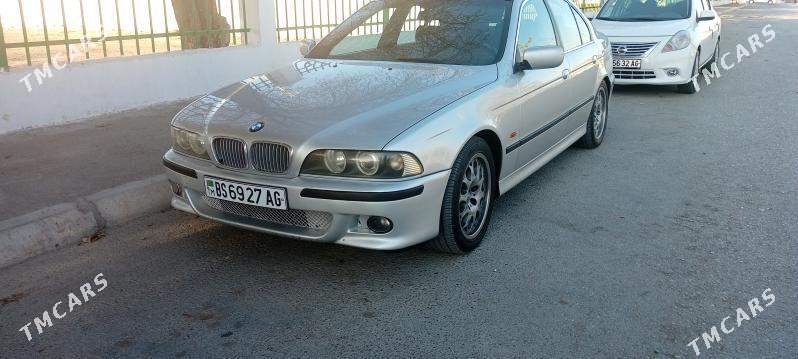 BMW E39 2002 - 135 000 TMT - Хитровка - img 1