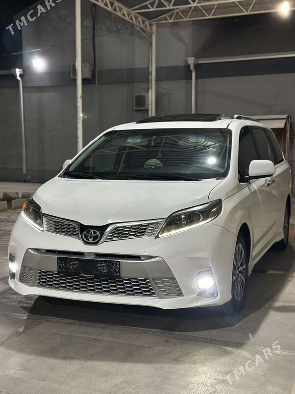 Toyota Sienna 2017 - 400 000 TMT - Мары - img 2