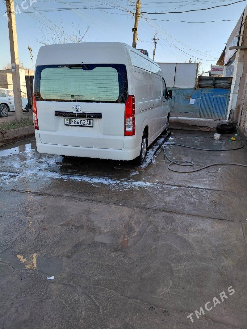 Toyota Hiace 2020 - 550 000 TMT - Теджен - img 5