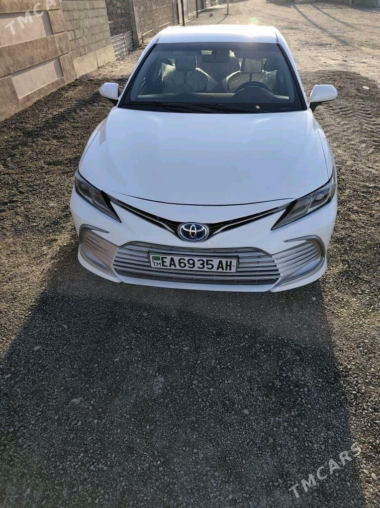 Toyota Camry 2021 - 240 000 TMT - Bäherden - img 1