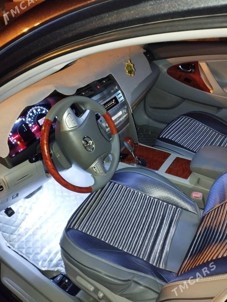 Toyota Camry 2010 - 250 000 TMT - Дашогуз - img 6