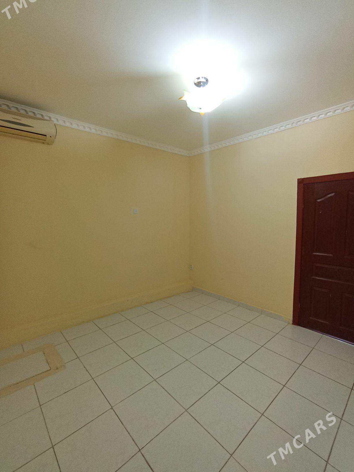 Eyesinden arenda yer - Aşgabat - img 1