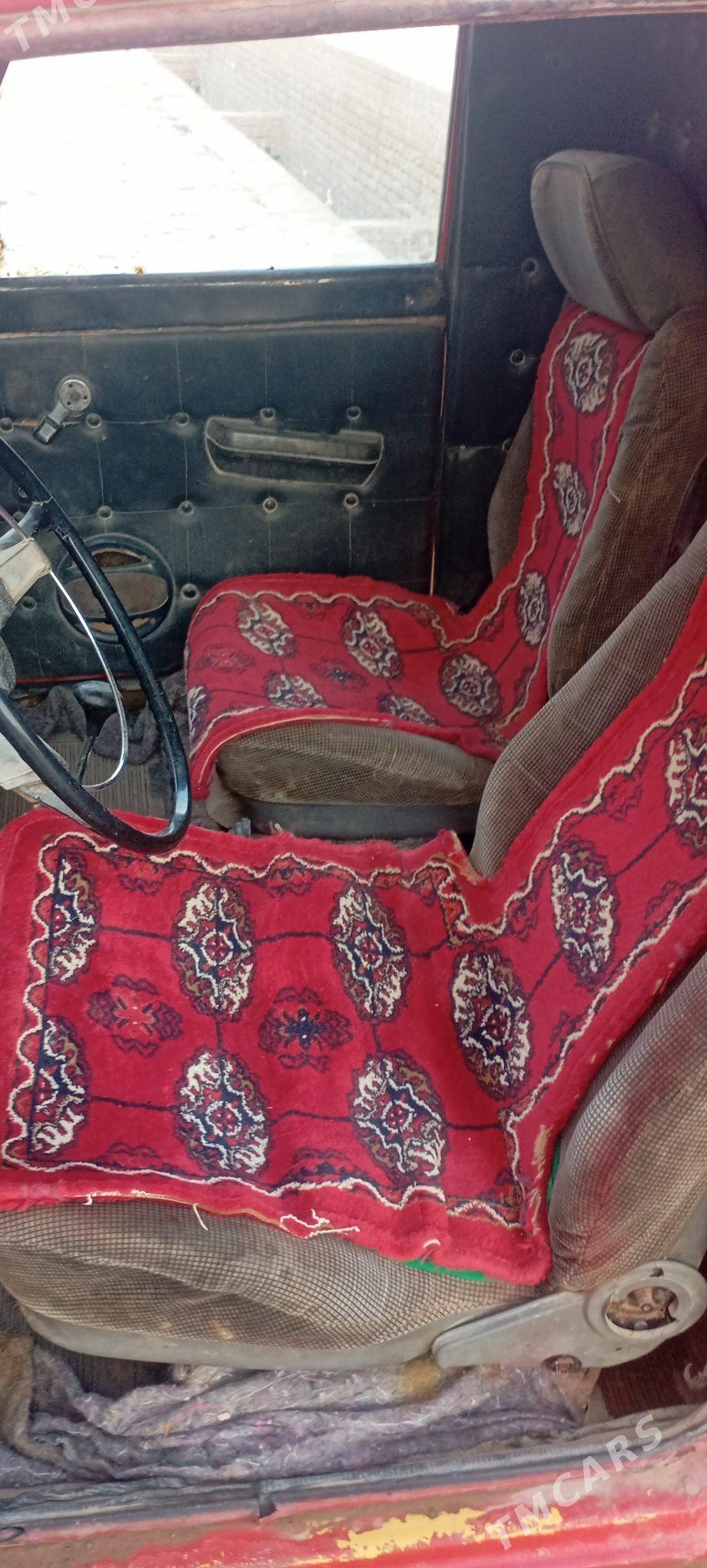 Toyota Hilux 1992 - 10 000 TMT - Керки - img 1