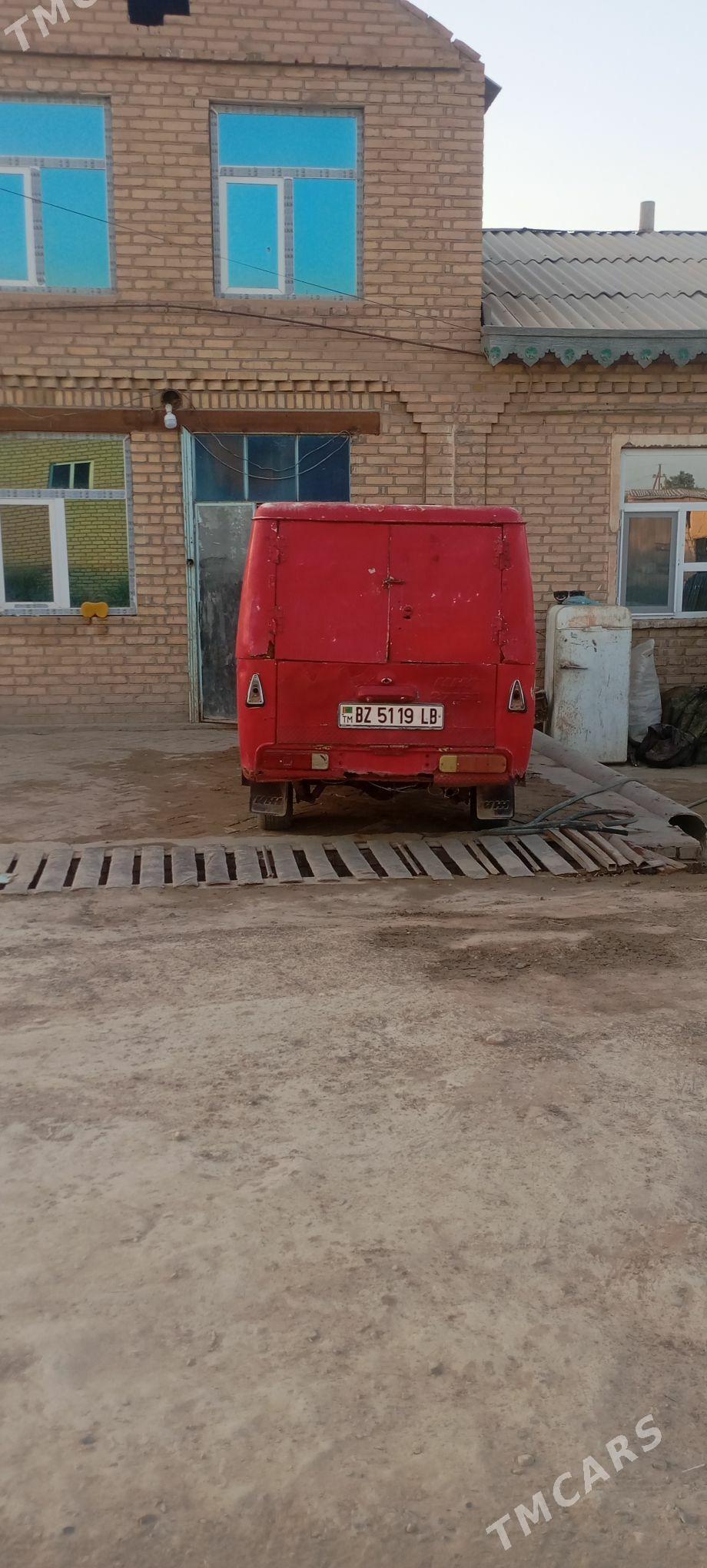 Toyota Hilux 1992 - 10 000 TMT - Керки - img 5