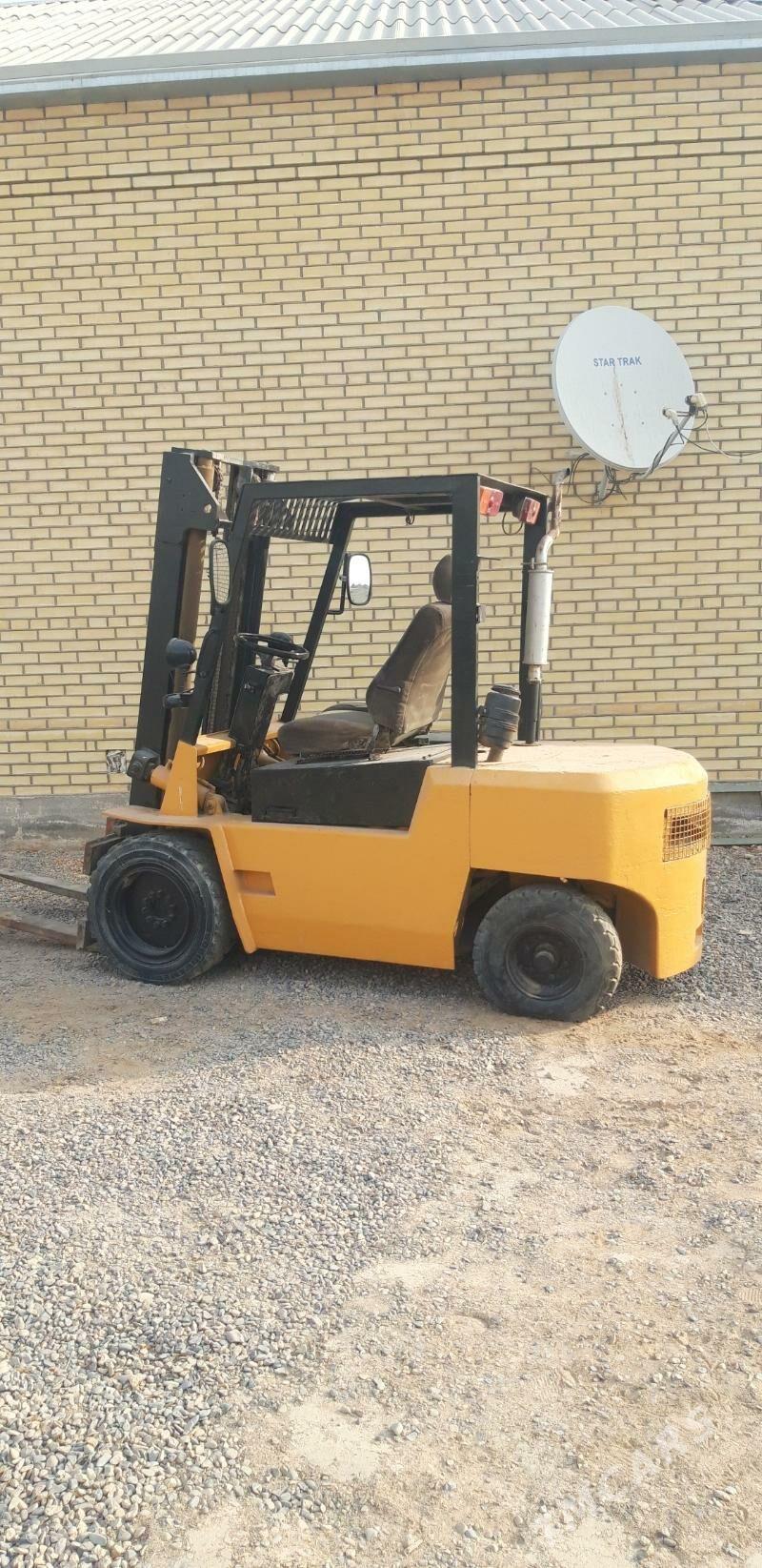 Kara Forklift 2002 - 65 000 TMT - Мары - img 3