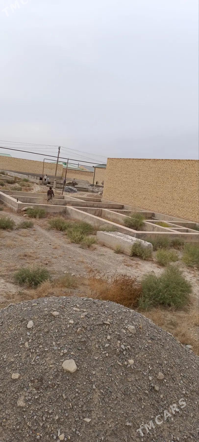 Mellek yer - Туркменабат - img 2