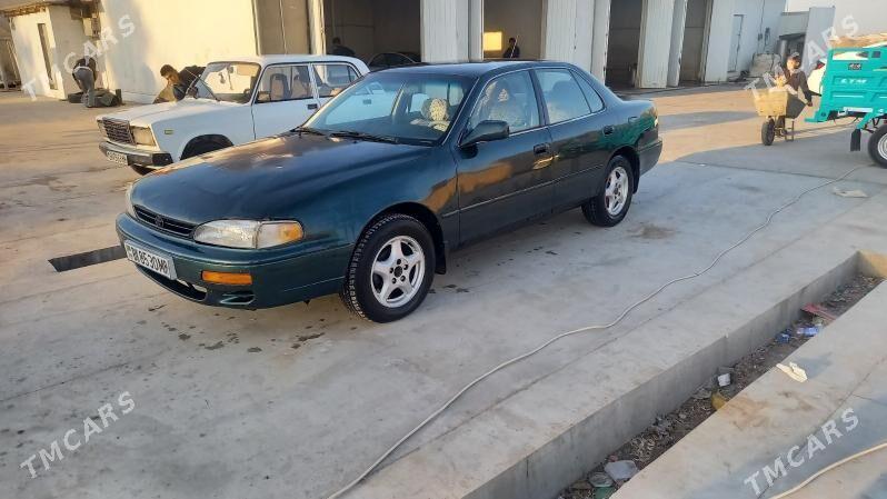 Toyota Camry 1995 - 90 000 TMT - Ёлётен - img 1